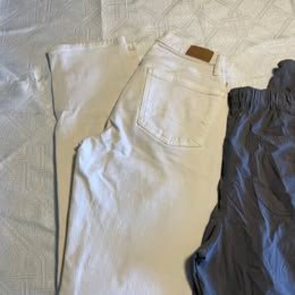 bundle of 2 women's trendy women's pants - Picture 2 of 7